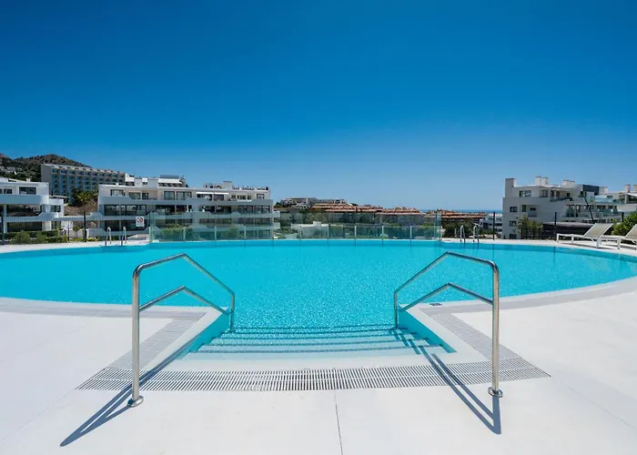 Luxury Atico Higueron West 4431 * פואנגירולה