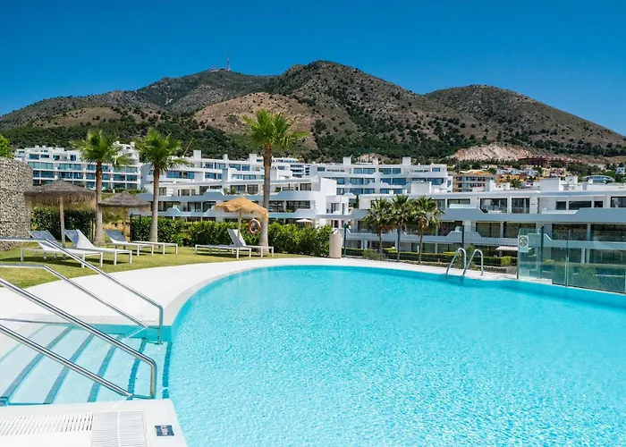 Luxury Atico Higueron West 4431 דירה