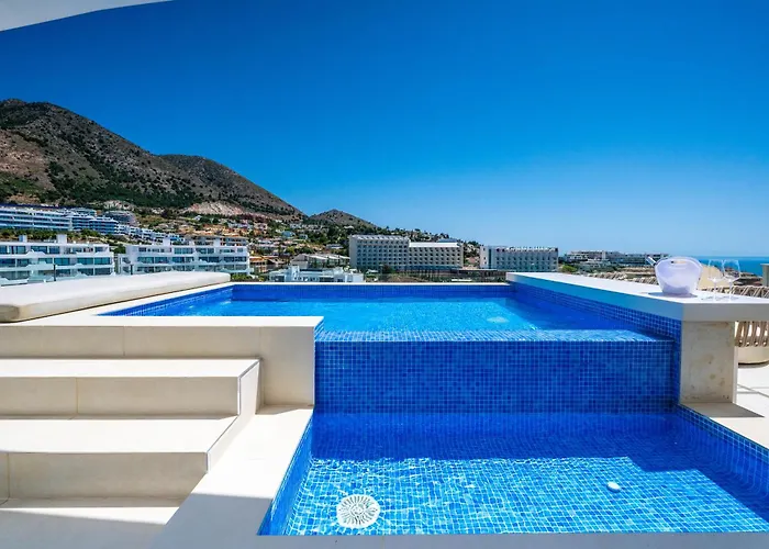 Luxury Atico Higueron West 4431 דירה *