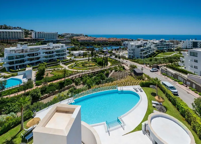 Luxury Atico Higueron West 4431 דירה פואנגירולה