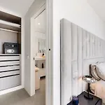 公寓 Luxury Atico Higueron West 4431 *