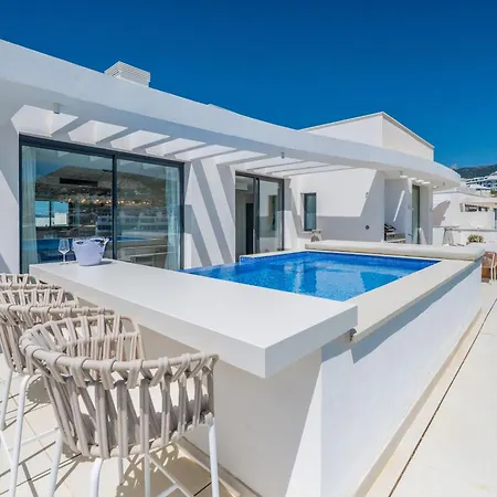Luxury Atico Higueron West 4431 Lejlighed *