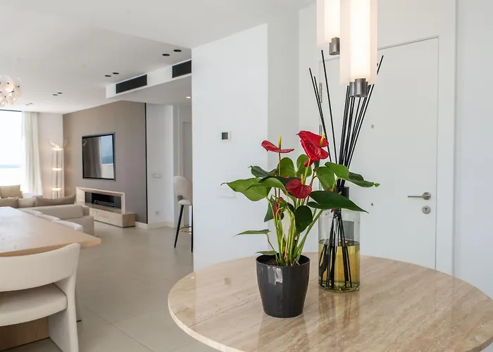 Luxury Atico Higueron West 4431 公寓 丰希罗拉