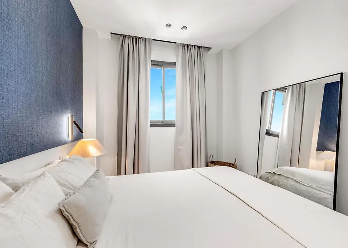 Luxury Atico Higueron West 4431