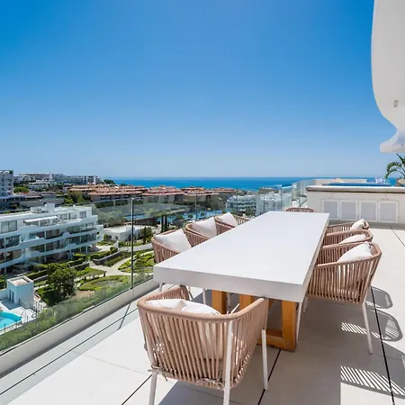 Апартаменти Luxury Atico Higueron West 4431